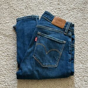 Levi’s 721 High rise Skinny jeans sz 25